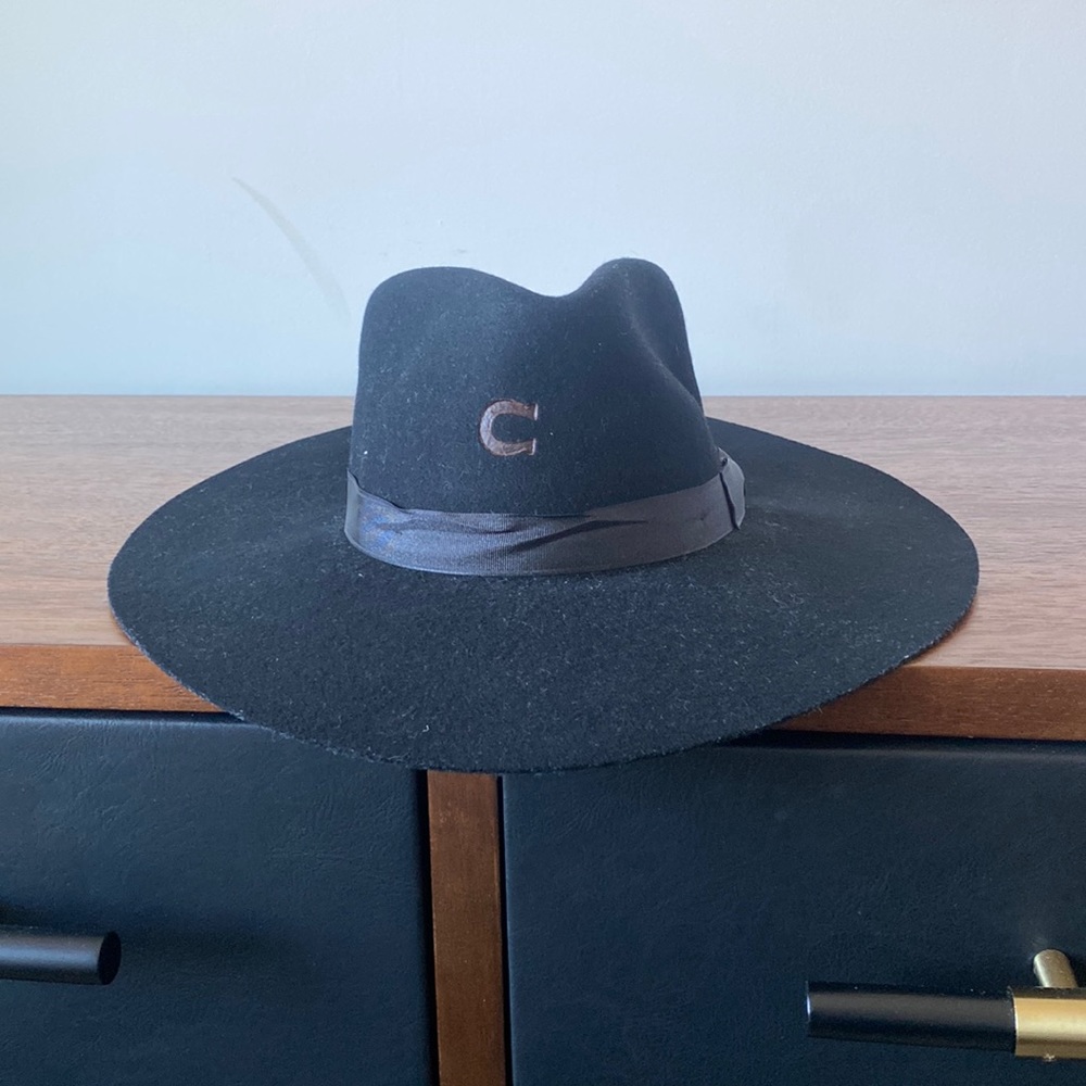 Charlie 1 horse hat